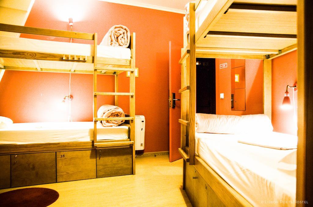 Hostel Poets *